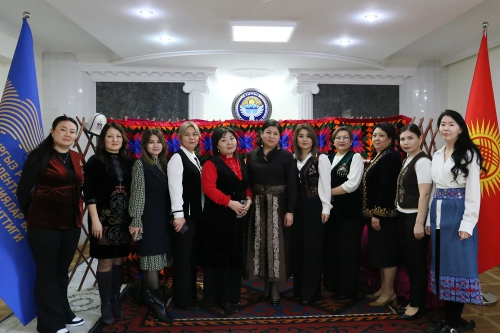 Сотрудники Нацагентства по инвестициям отметили Нооруз