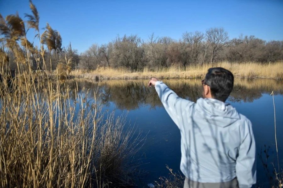 Мэр Бишкека проверил, как идет благоустройство берега БЧК