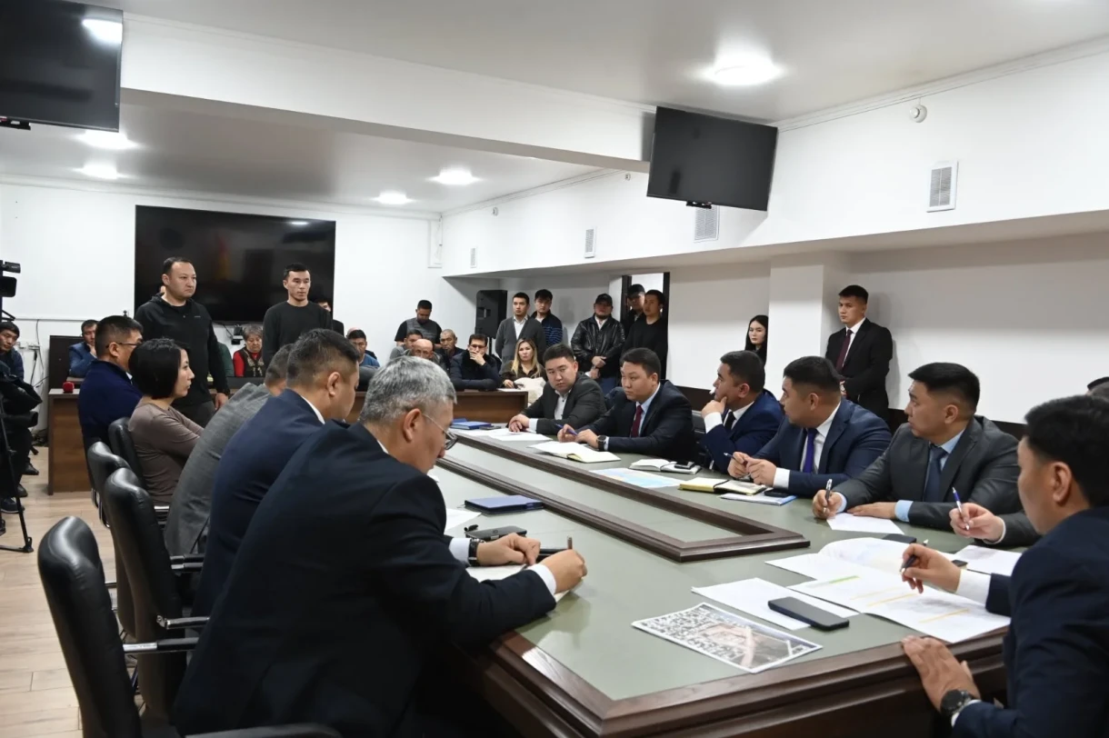 В Бишкеке обсудили ход строительства 20 столичных школ