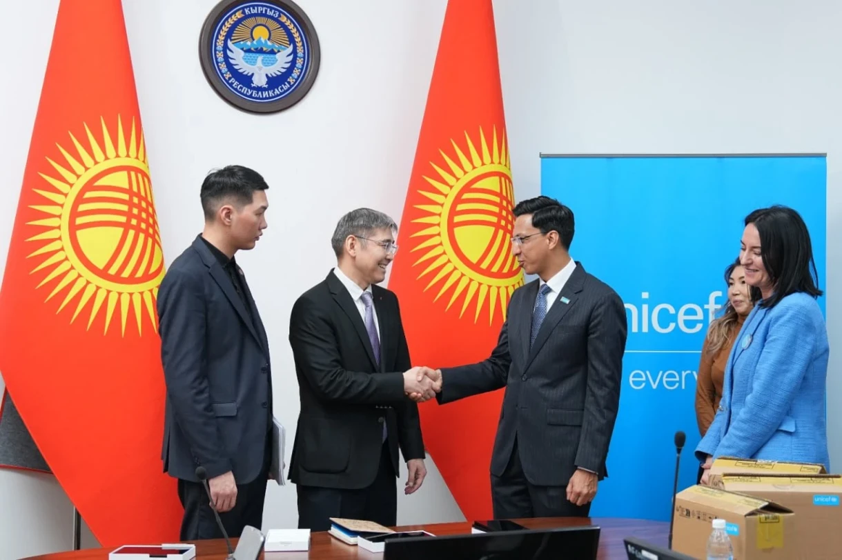 UNICEF has delivered nearly 250 tablets to the healthcare system of Kyrgyzstan