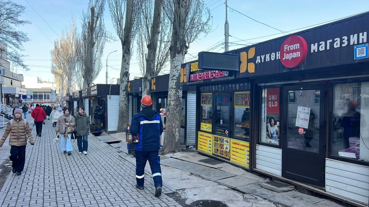 Мэрия намерена снести павильоны на улице Ауэзова. На их месте появится сквер