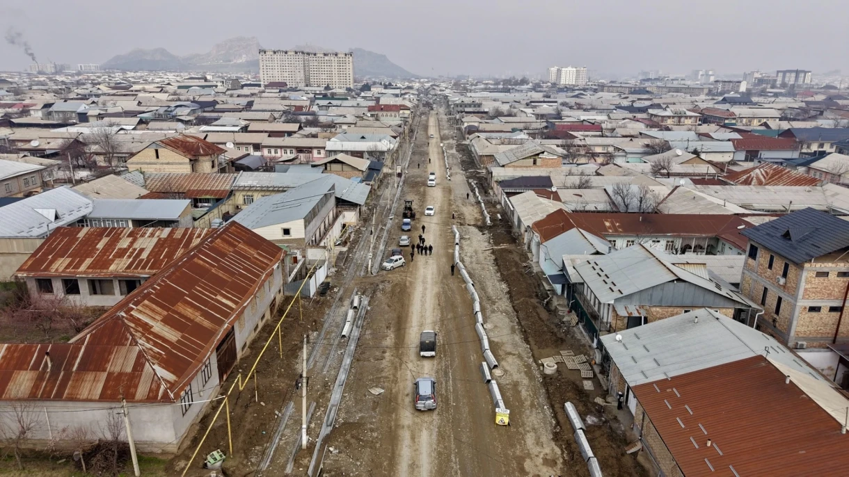 Мэр города Ош поручил ускорить строительство дорог и мостов