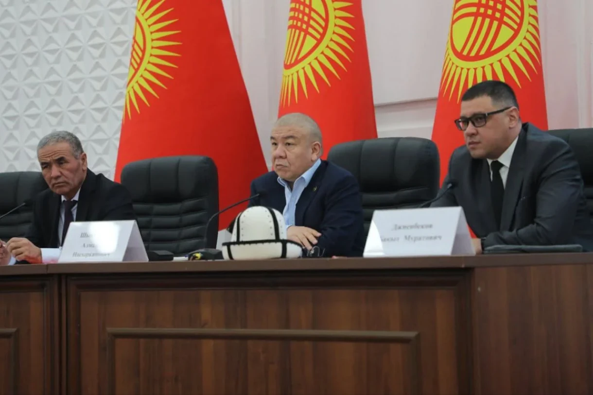 Председатель ГНС встретился с предпринимателями Баткенской области